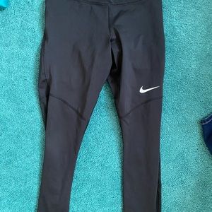 Nike Cropped Leggings